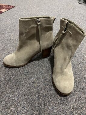 TOMS Suede Zip Ankle Boots in Light Taupe